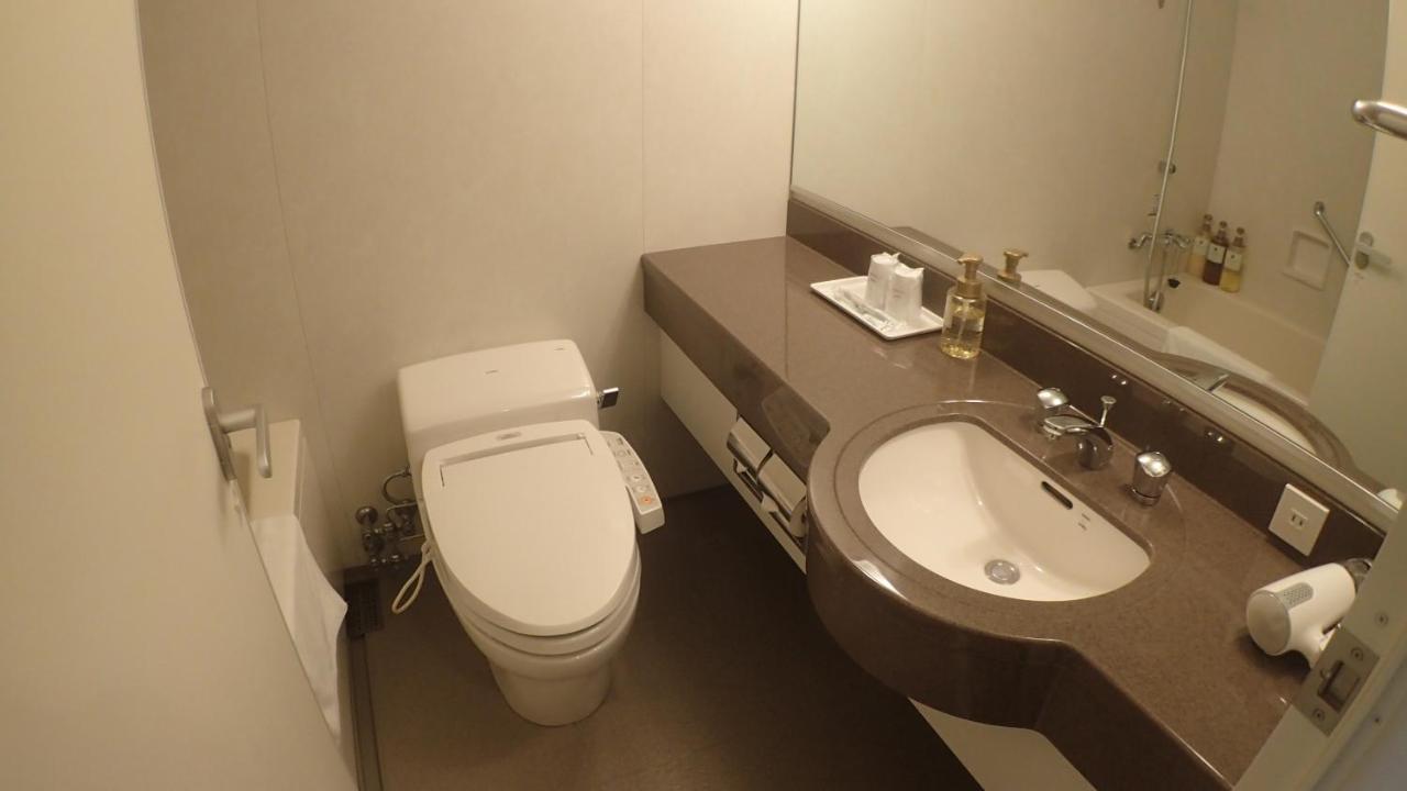 Castle Inn Toyokawa Екстер'єр фото